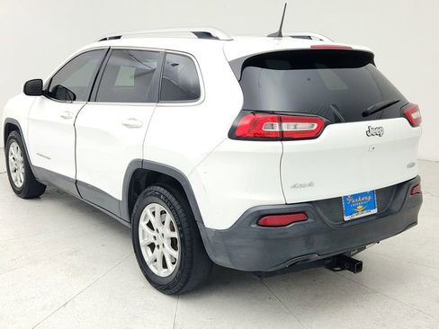 Used 2017 Jeep Cherokee Latitude image 6