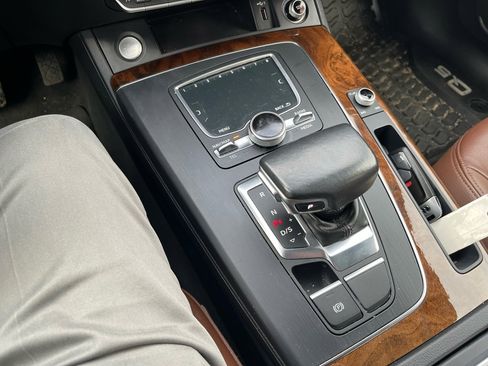 Used 2018 Audi Q5 2.0T Premium Plus w/ Premium Plus Package image 34