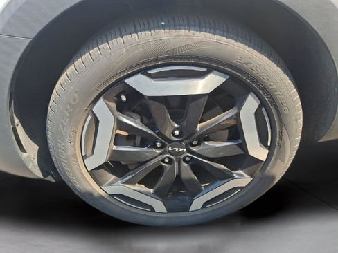 Used 2024 Kia Telluride S AWD/4WD image 10