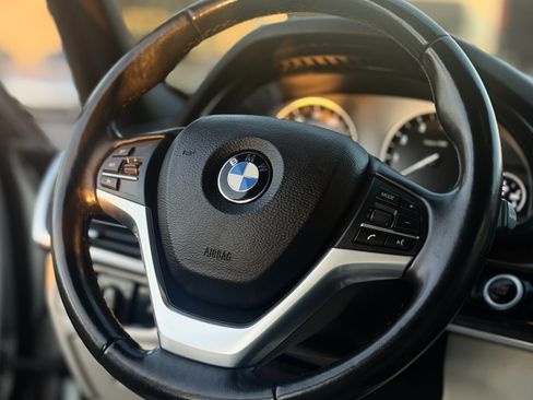 Used 2017 BMW X5 xDrive40e AWD/4WD image 28