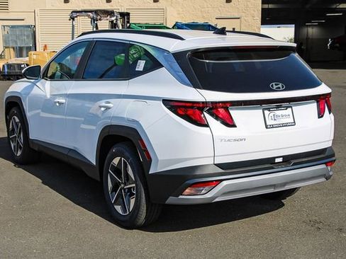 New 2026 Hyundai Tucson SEL image 2