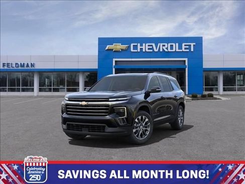 New 2025 Chevrolet Traverse LT w/ Sun and Wheel Package FWD image 8