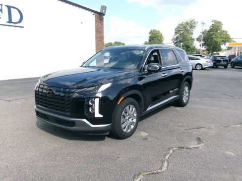 Used 2025 Hyundai Palisade SEL FWD image 2
