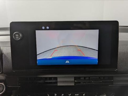 Used 2024 Honda Prologue EX image 31