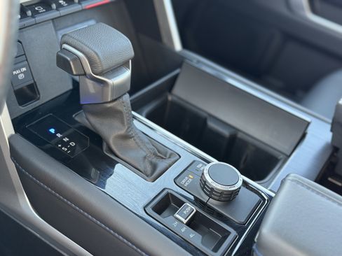 Used 2023 Toyota Tundra Platinum image 16