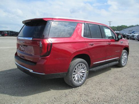 New 2026 GMC Yukon Elevation w/ Elevation Premium Package AWD/4WD image 4