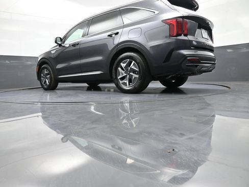 Certified 2021 Kia Sorento EX FWD image 35
