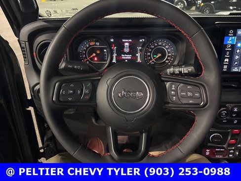 Used 2024 Jeep Wrangler Rubicon w/ XTREMEE 35" Tire Package image 14