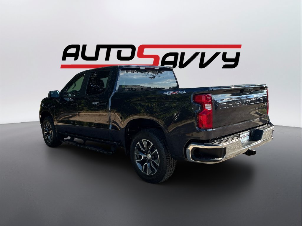 Used 2024 Chevrolet Silverado 1500 LT AWD/4WD image 7
