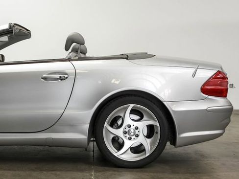 Used 2004 Mercedes-Benz SL 500 image 36