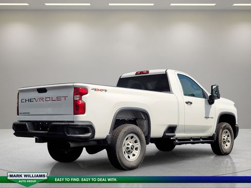 Used 2025 Chevrolet Silverado 3500 W/T AWD/4WD image 4