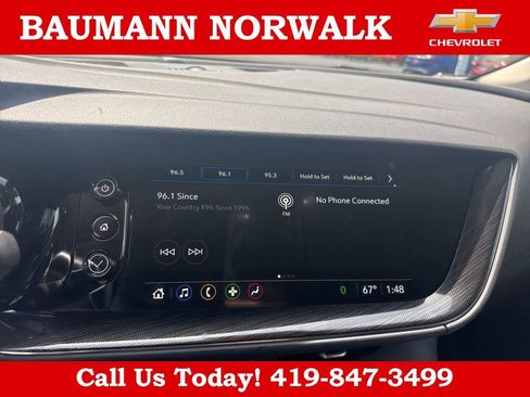 Used 2022 Buick Envision Preferred FWD image 16