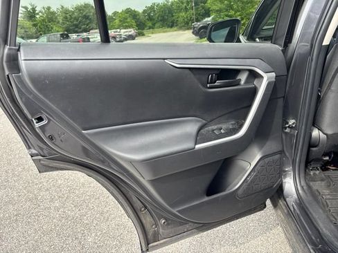 Certified 2023 Toyota RAV4 LE AWD/4WD image 11