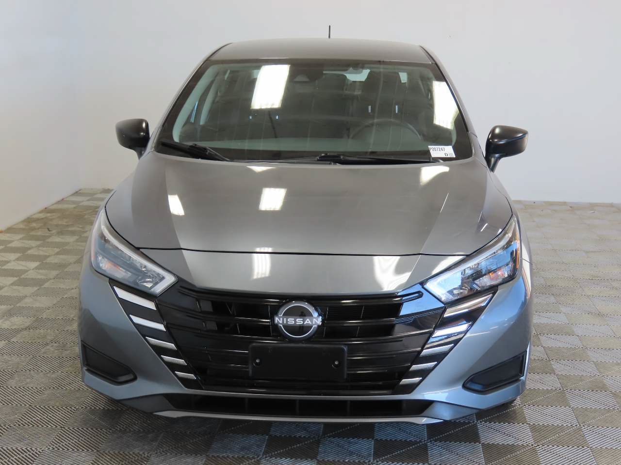 Used 2025 Nissan Versa S w/ Trunk Package FWD image 2