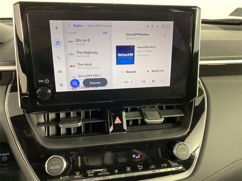 Used 2024 Toyota Corolla Cross XSE image 21