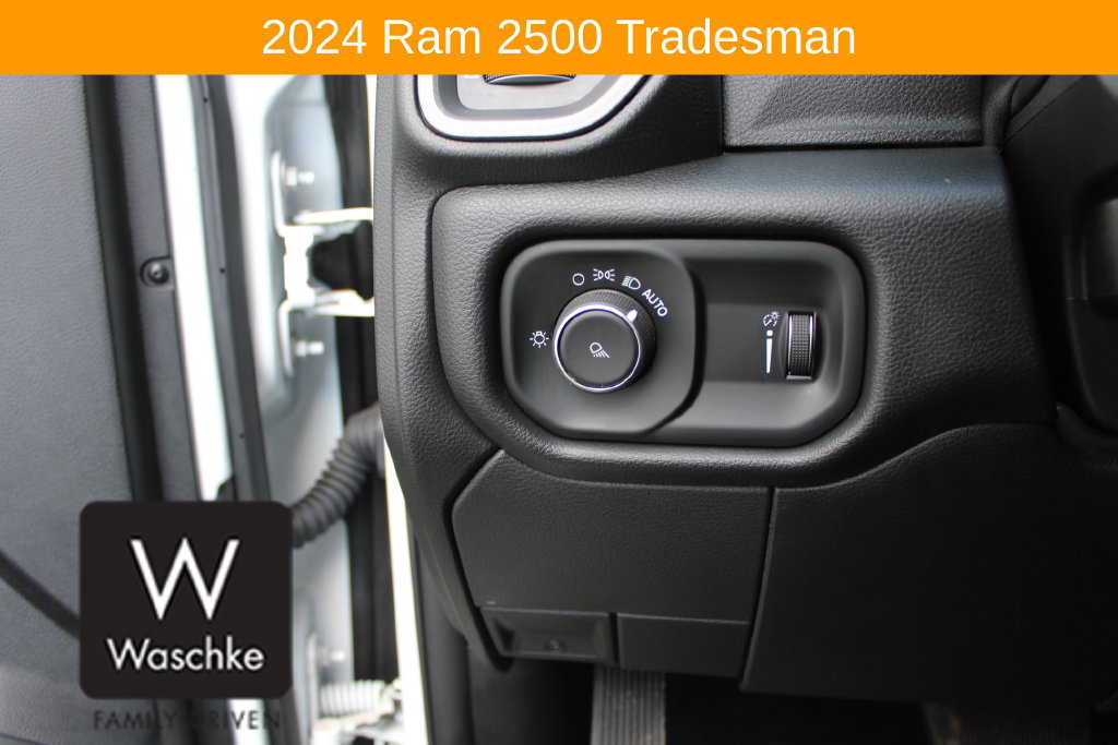 Used 2024 RAM 2500 Tradesman w/ Chrome Appearance Group AWD/4WD image 25