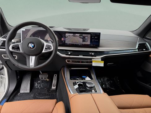 Used 2027 BMW X7 xDrive40i w/ M Sport Package AWD/4WD image 31