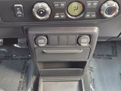 Used 2013 Honda Ridgeline Sport image 22