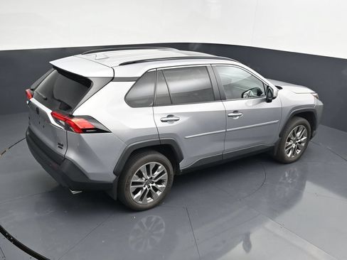 Used 2023 Toyota RAV4 XLE Premium AWD/4WD image 27