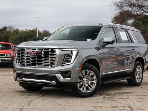Used 2025 GMC Yukon Denali image 1
