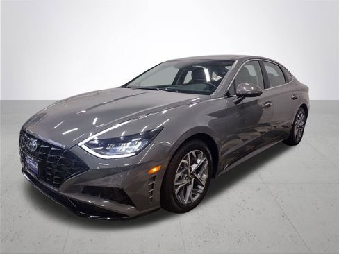 Certified 2023 Hyundai Sonata SEL w/ Convenience Package image 2