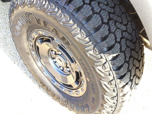 New 2025 Ford Bronco 4-Door w/ Sasquatch Package image 17