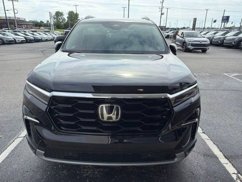 Used 2024 Honda Pilot Elite image 3