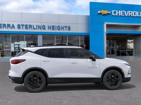 New 2025 Chevrolet Blazer LT w/ Convenience Package image 5
