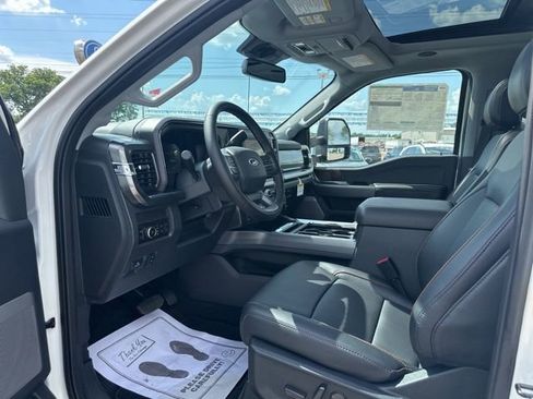 New 2025 Ford F250 Lariat w/ Lariat Ultimate Package AWD/4WD image 29