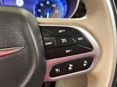 Used 2021 Chrysler Pacifica Limited w/ Premium & Safety Sphere Group AWD/4WD image 20