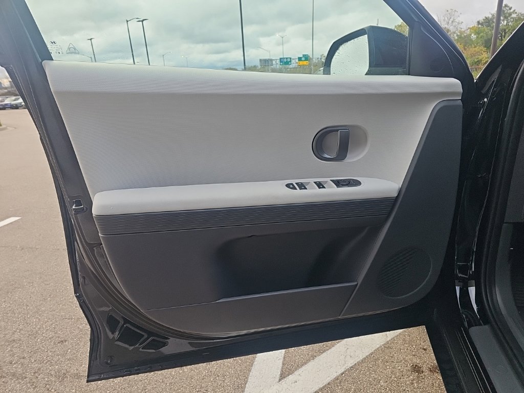 New 2027 Hyundai Ioniq 5 SEL AWD/4WD image 10