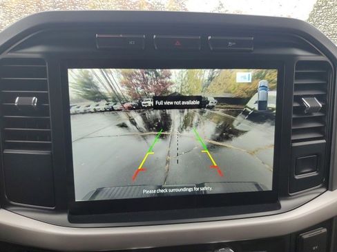 Certified 2022 Ford F150 XLT w/ Equipment Group 302A High image 29