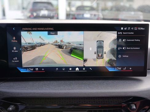 New 2026 BMW 330i Sedan w/ M Sport Package image 25