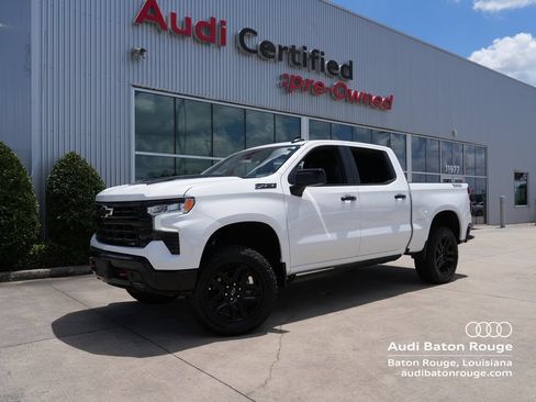 Used 2025 Chevrolet Silverado 1500 LT Trail Boss w/ Convenience Package II AWD/4WD image 1