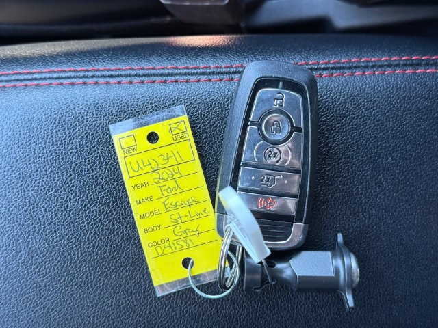 Used 2024 Ford Escape ST-Line w/ Tech Pack #1 AWD/4WD image 15