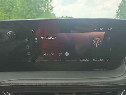 Used 2024 Buick Encore GX Sport Touring FWD image 21