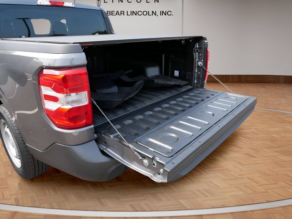 Used 2025 Ford Maverick XL FWD image 12