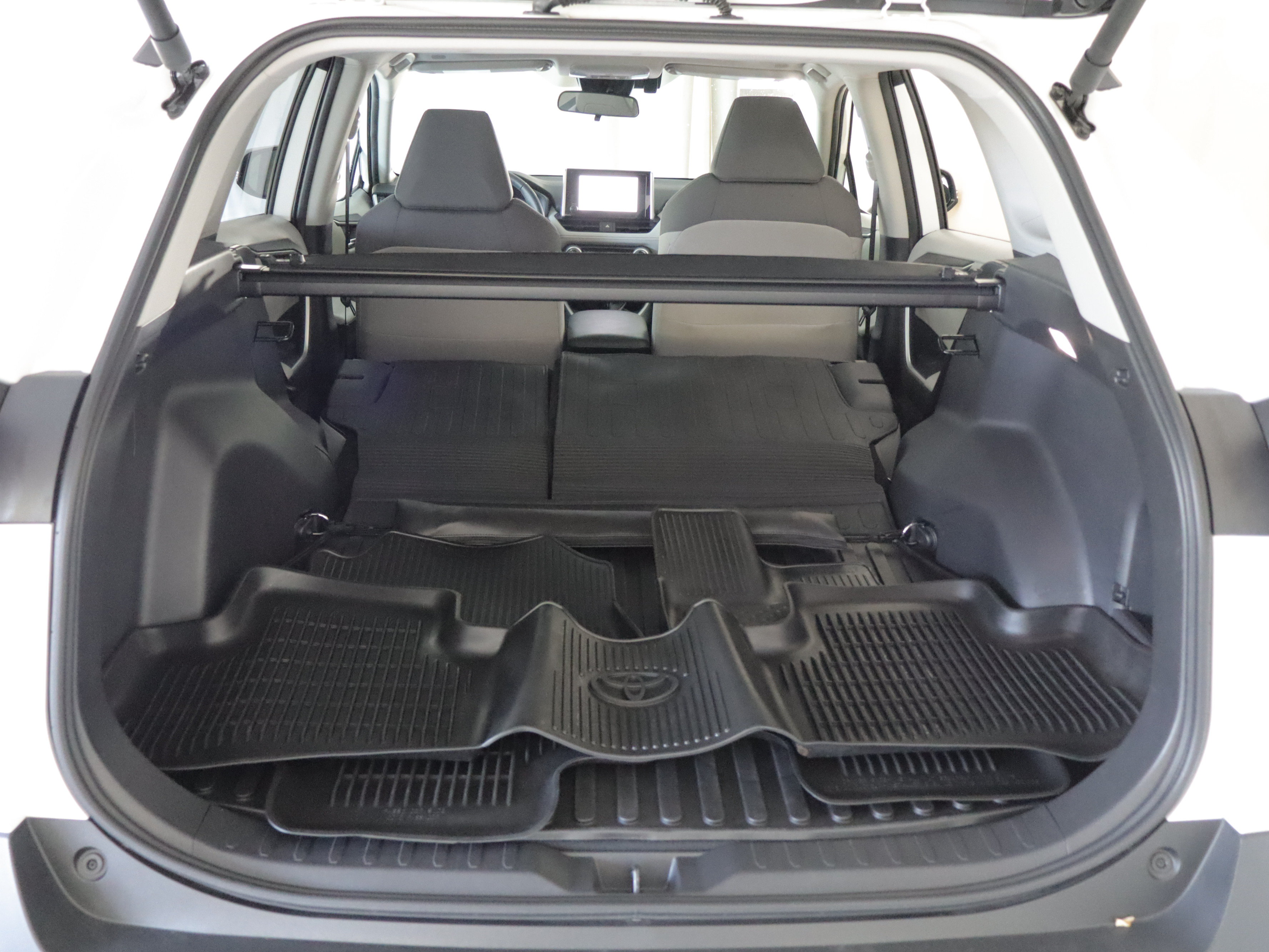 Used 2024 Toyota RAV4 XLE w/ Convenience Package AWD/4WD image 22