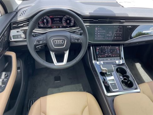 Used 2025 Audi Q7 3.0T Premium Plus w/ Premium Plus Package image 10