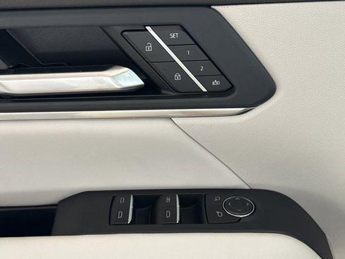 New 2026 GMC Terrain Denali w/ LPO, Black Badging Package AWD/4WD image 14