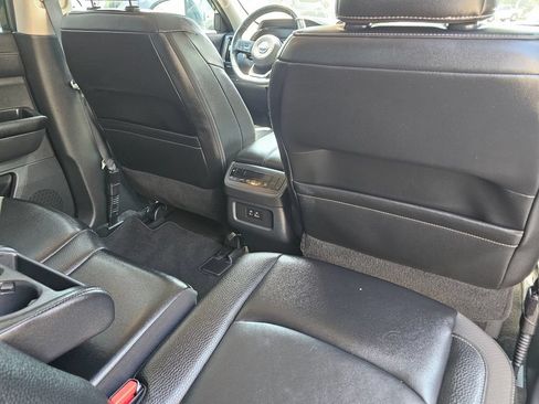 Used 2024 Nissan Pathfinder SL AWD/4WD image 15