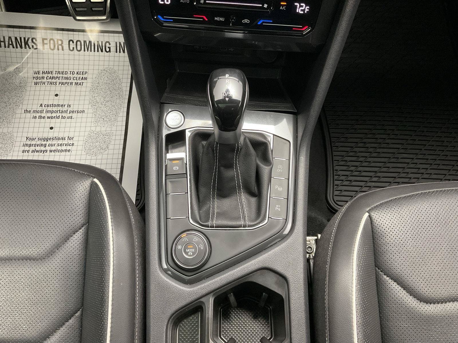 Used 2023 Volkswagen Tiguan SEL R-Line AWD/4WD image 17