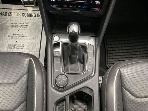 Used 2023 Volkswagen Tiguan SEL R-Line AWD/4WD image 17