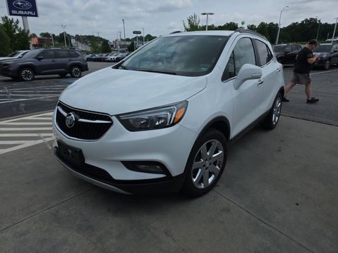 Used 2017 Buick Encore Preferred w/ Experience Buick Package FWD image 2