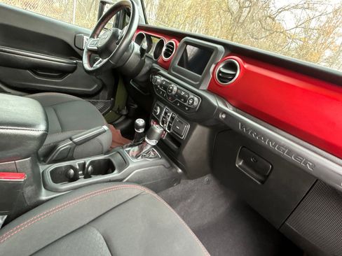 Used 2021 Jeep Wrangler Unlimited Rubicon w/ Steel Bumper Group image 17