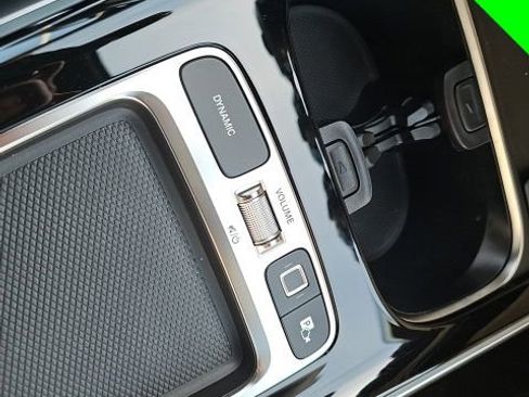 Certified 2025 Mercedes-Benz GLB 250 4MATIC image 26