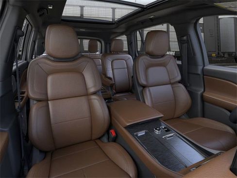 New 2026 Lincoln Aviator Reserve w/ Luxury Package image 10