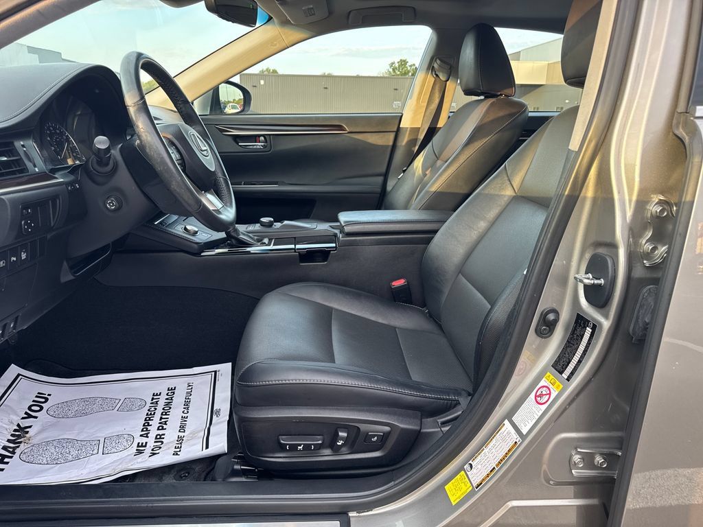 Used 2018 Lexus ES 350 w/ Premier Package FWD image 13