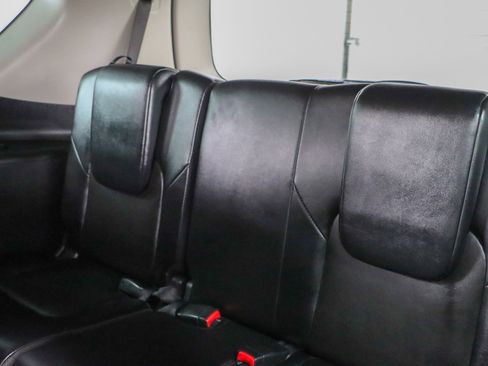 Used 2023 Nissan Armada SV image 26