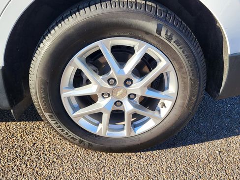 Used 2022 Chevrolet Equinox LS w/ LS Convenience Package image 31